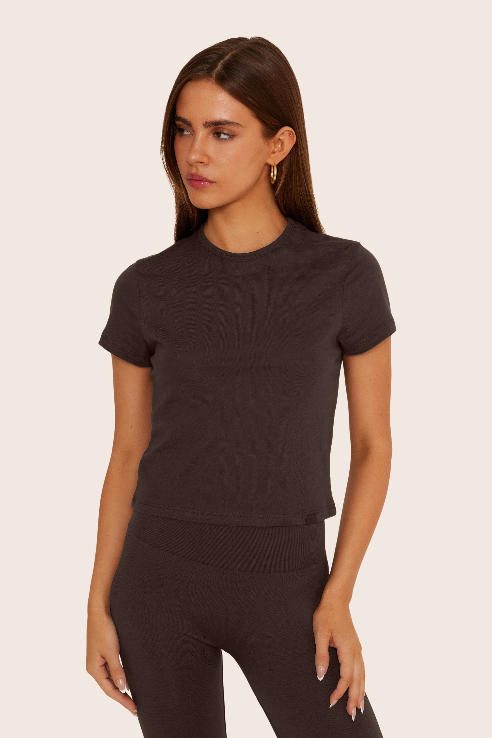 Klassisches Baumwoll-Tages-T-Shirt – Espresso